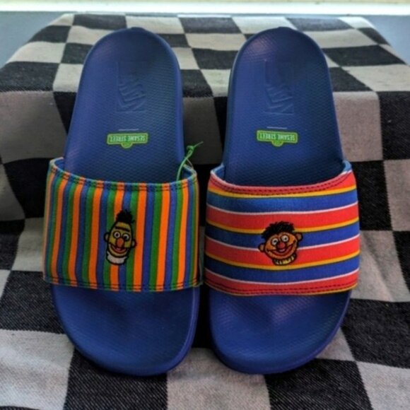 Vans La Costa Slide On Kids 4 Youth Bert And Ernie Sesame Street Blue Red 022025 - Picture 2 of 12